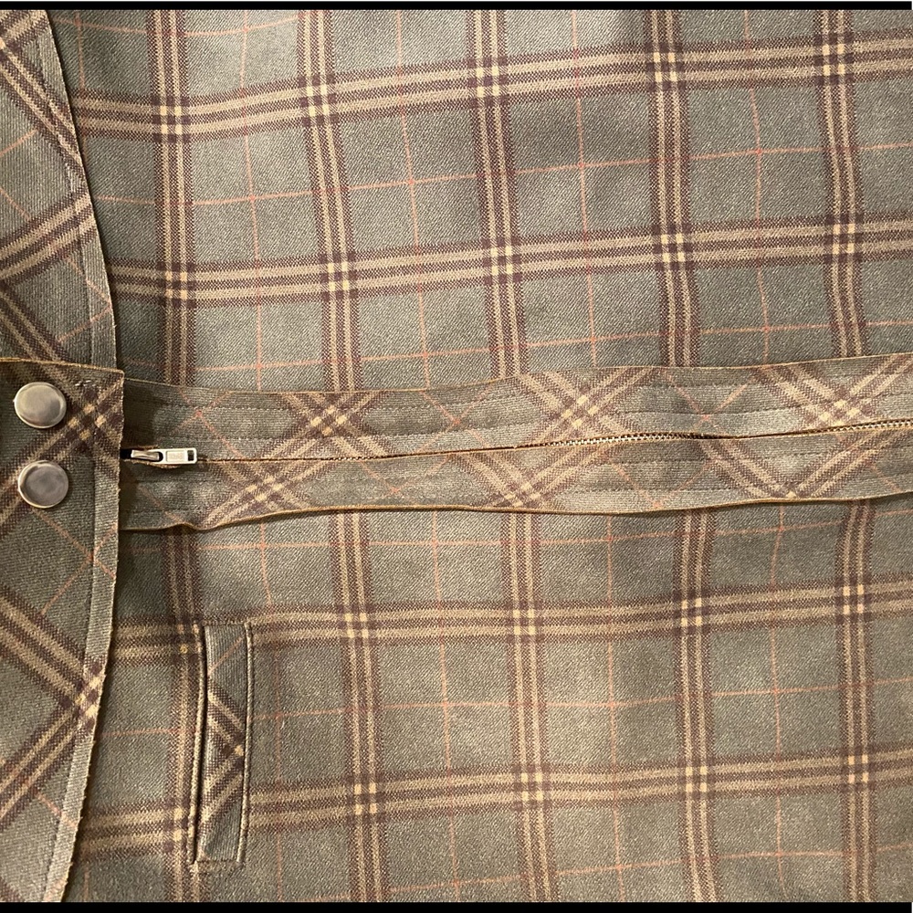 Plaid Mini - Picture 2 of 3